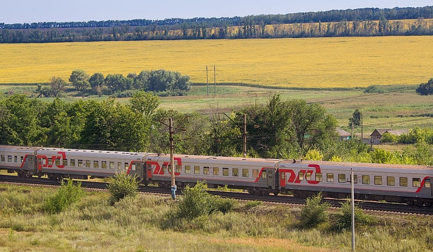 Чтобы выбраться с юга, туристы едут по 15 часов в пробках в аэропорт Сочи