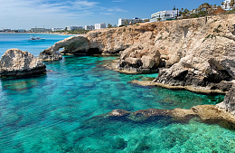 Туроператоры вновь предлагают туры на Кипр на стыковочных рейсах