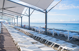 В некоторых популярных отелях Сочи еще можно найти места на ближайшую неделю