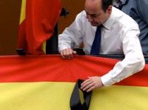 Взрывы в Испании не повлияют на решимость россиян