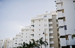 СМИ: россиянин купил в Анталье 80 квартир и превратил их в нелегальный отель