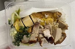 Туриста депортировали с Тайваня из-за жареной курицы 