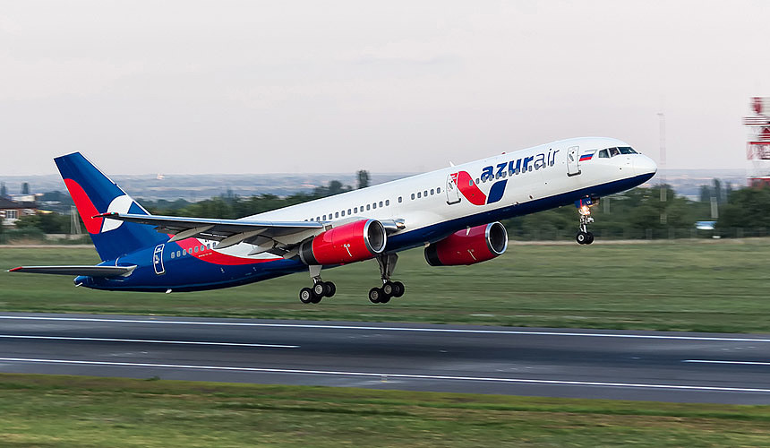 Самолет Azur Air снова сел в Ирландии по дороге в Доминикану