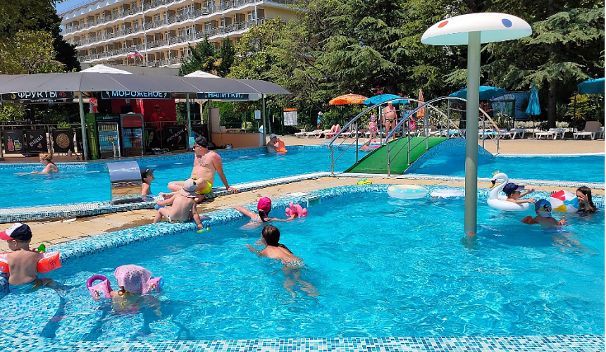 Названы отели Сочи, в которых цены на отдых летом выросли почти на треть