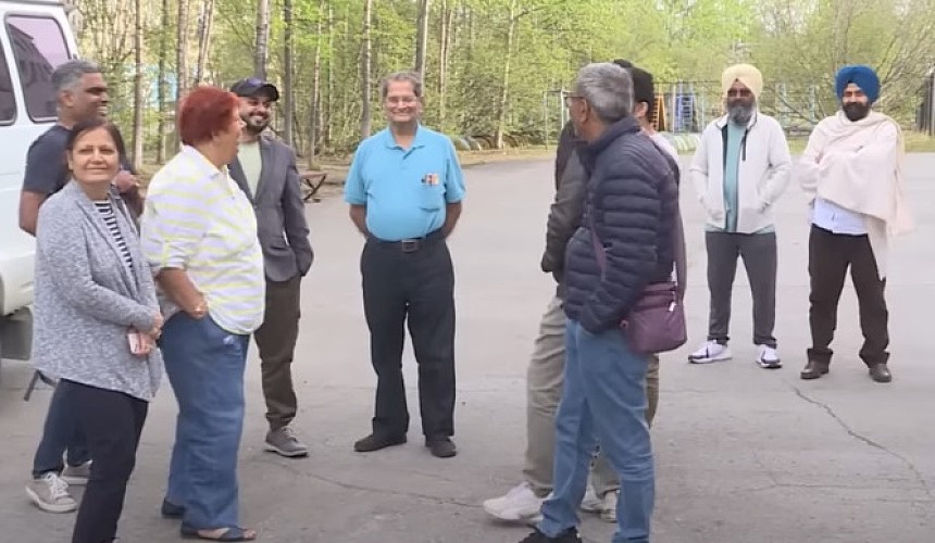 Пассажиры Air India покинули Магадан и поблагодарили Россию за прием