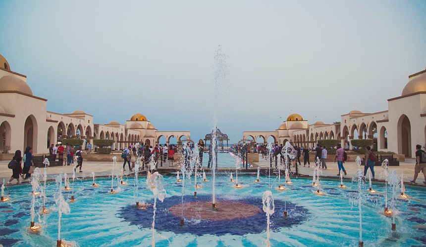 Генконсул: в субботу из Хургады вывезут задержавшихся не по своей воле россиян