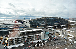 В аэропорту Внуково объяснили, почему пассажиров несколько часов не выпускали из салона самолёта
