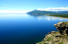 Байкал «задыхается» от туристов: нужно ли ограничивать доступ к заповедному озеру