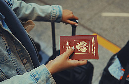 Специалисты развеяли миф, что в 5-летний загранпаспорт не поставят визу