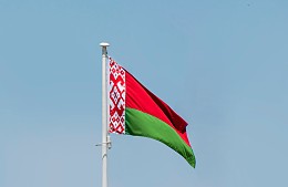 Туристы из России обходят запрет и въезжают в Евросоюз на белорусских машинах