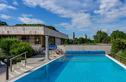 Российским туристам угрожают выселением из отеля в Венгрии