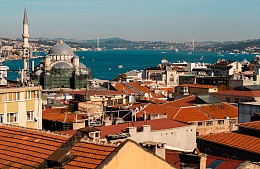 Крупные компании стали обменивать валюту на стамбульском Гранд-базаре