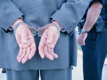 Приставы туроператорам не помеха