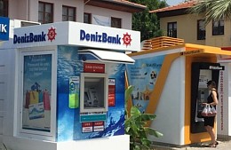 Туристы боятся остаться без иностранных карт после сбоя в турецком банке