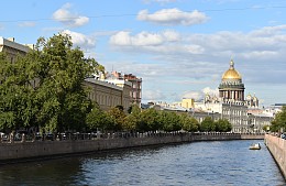 Взимание курортного сбора в Санкт-Петербурге хотят перенести на следующий год