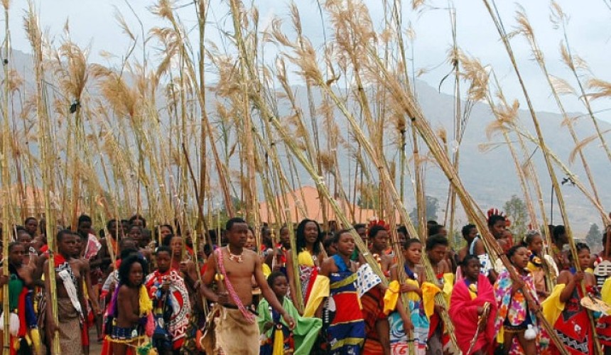 Привлечь российских туристов в Эсватини может фестиваль с 10 000 девушек топлес