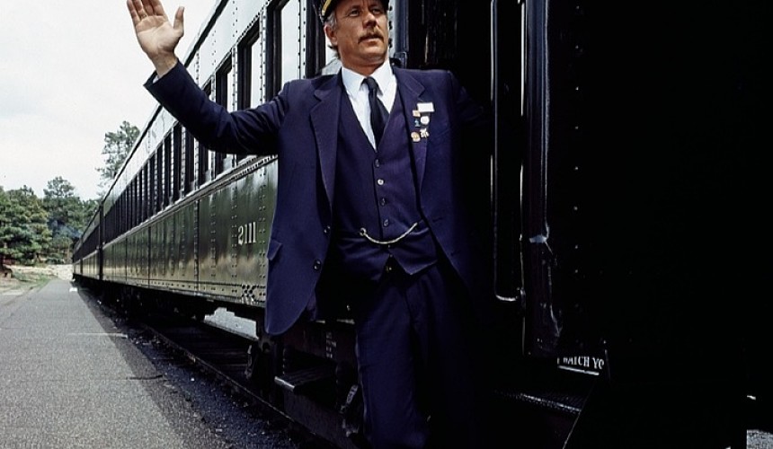 РЖД пообещал туристам лист ожидания для покупки возвращенных билетов