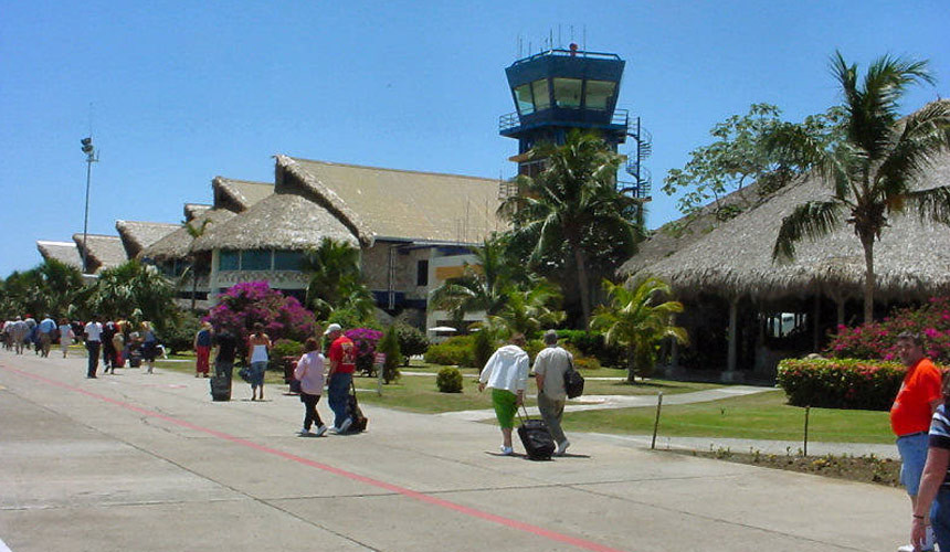 Туроператор снял полетную программу в Доминикану до конца сентября