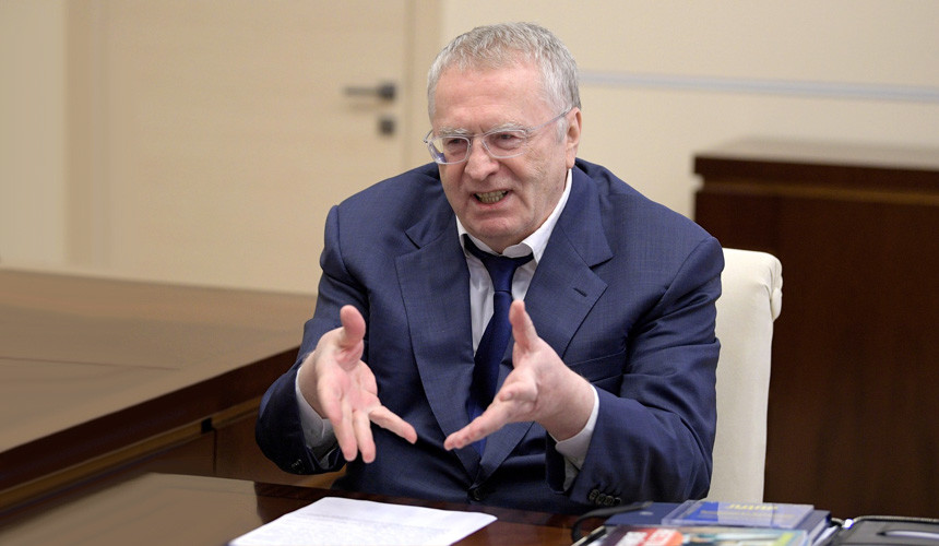 Жириновский призвал отказаться от отдыха в Турции
