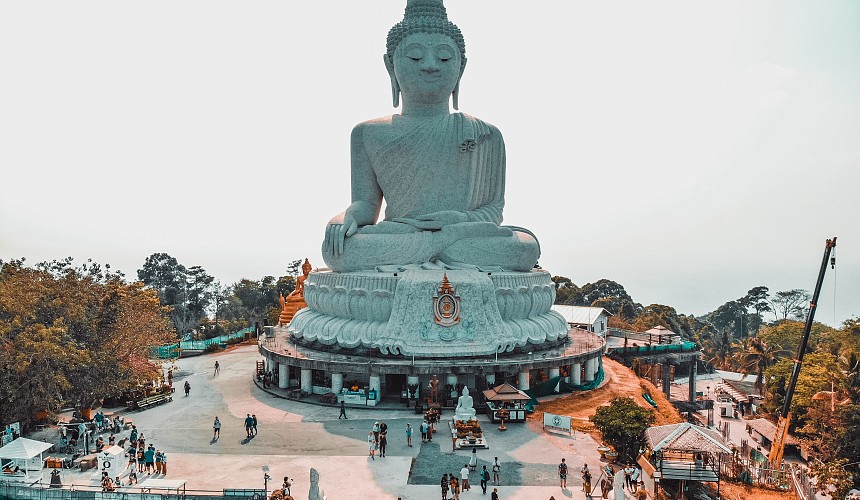 Туриста из России депортируют из Таиланда за работу гидом