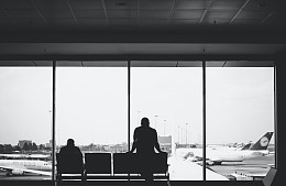 Из-за тумана в Пулково туристам, летевшим из Антальи, пришлось вынужденно выйти в Москве