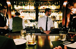 Турецкая сеть отелей решила привлечь россиян десятками сортов ликера и виски