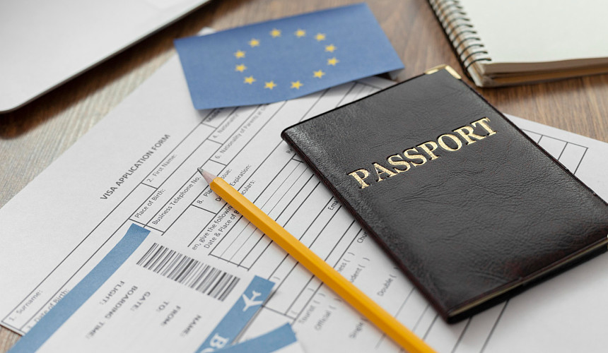 Болгария возобновила выдачу туристических виз гражданам России