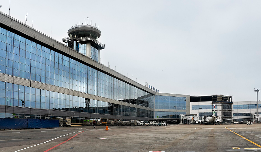 В аэропортах Москвы многие рейсы вылетают с опозданием
