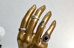 Топ-менеджера Сбербанка задержали за незаконную попытку ввезти дорогое кольцо из Стамбула