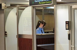 Система синхронизации баз данных судебных приставов и пограничников пока не заработала