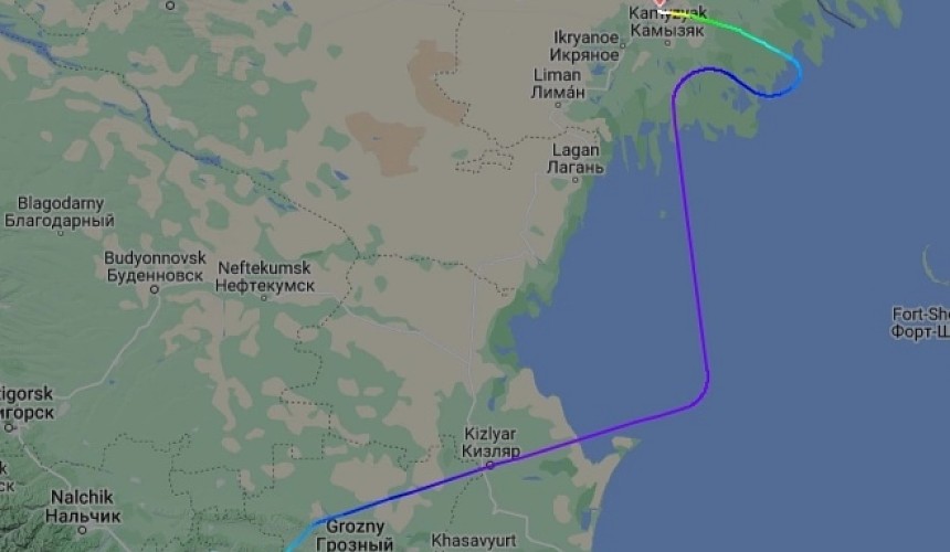 Самолет «Победы» экстренно сел в Астрахани из-за состояния здоровья пассажира