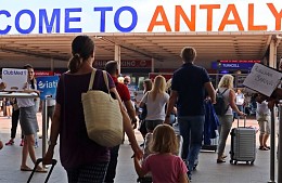 МВД Турции  уточнило, когда туристы смогут въезжать в страну без ПЦР-теста