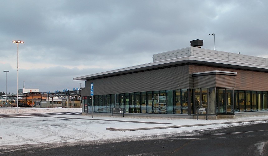 Финляндия в четверг откроет два погранперехода на границе с Россией