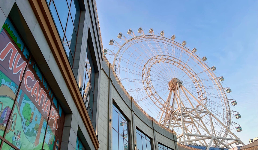 Колесо обозрения «Солнце Москвы» за праздники посетило более 100 тысяч человек