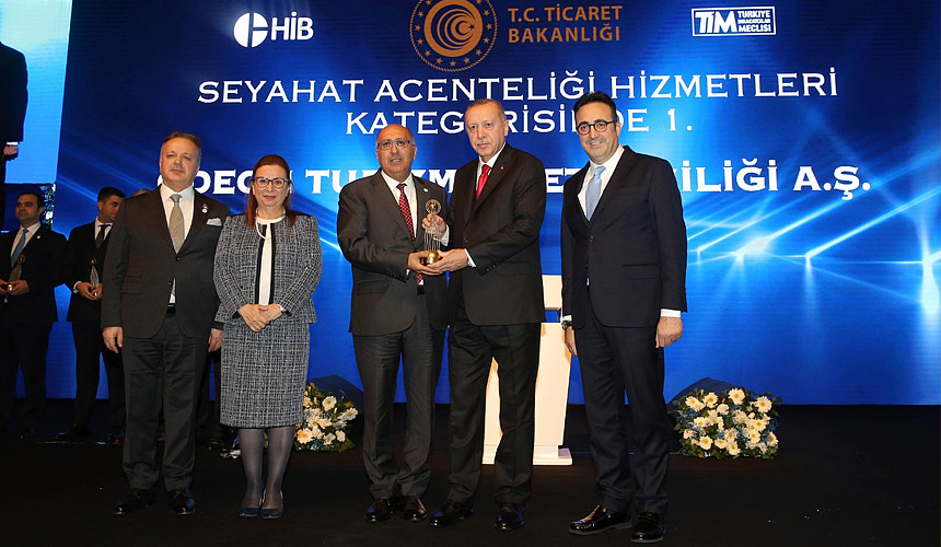 Турецкий туристический холдинг удостоился награды от Эрдогана