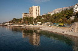 Отели Крыма  привлекают туристов ценами и трансферами