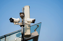 Туристку удивили на Хайнане камеры на пляже – через каждые 50 метров