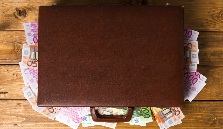 Супруги-турагенты подозреваются в обмане почти 100 туристов на 25 млн рублей