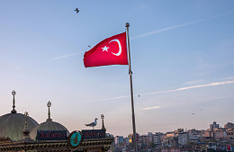 Турция столкнулась с резким уменьшением дохода от туризма и готова умерить свои аппетиты