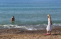 В Барселоне обворованным туристам выдадут одежду и проездной