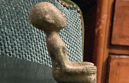 В Египте туристку арестовали в аэропорту за вывоз сувенира