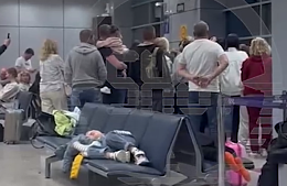 Российские туристы провели ночь в аэропорту Хургады