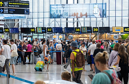 В Сочи несколько рейсов задерживаются на 11–13 часов