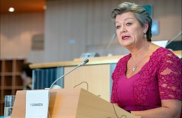 В Евросоюзе хотят ужесточить правила выдачи виз россиянам
