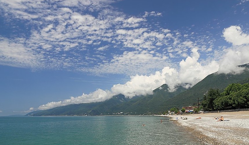 В отелях Абхазии стали чаще предлагать туристам «все включено» с местным вином