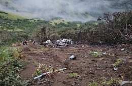 МЧС: на месте крушения вертолета с туристами найдены 17 тел