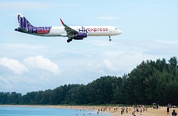 В аэропорту Пхукета решили отремонтировать кондиционеры в разгар жаркого сезона