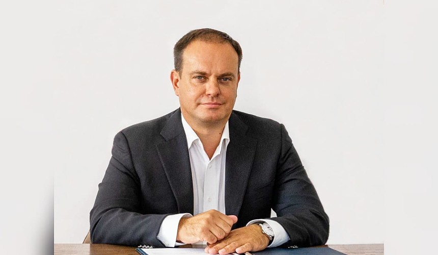 Отставка накануне лета: в Крыму внезапно сменили министра курортов и туризма