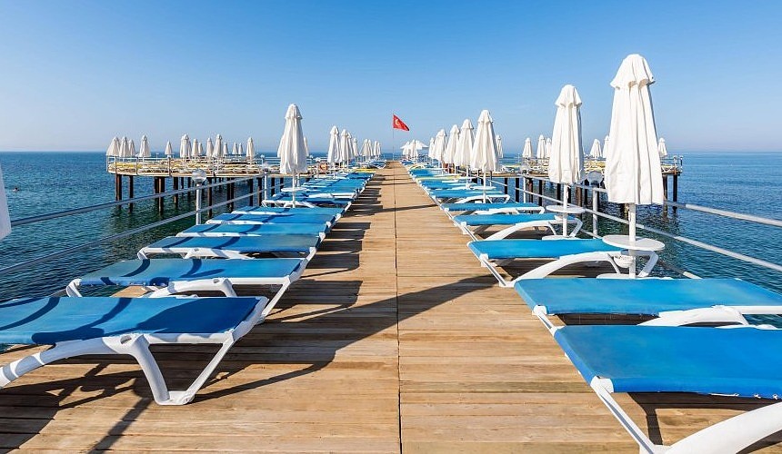 Некоторые популярные отели Турции досрочно закрываются из-за отсутствия туристов 