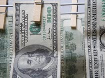 Опрос. Как вы боретесь с «зависанием» платежей в банках?